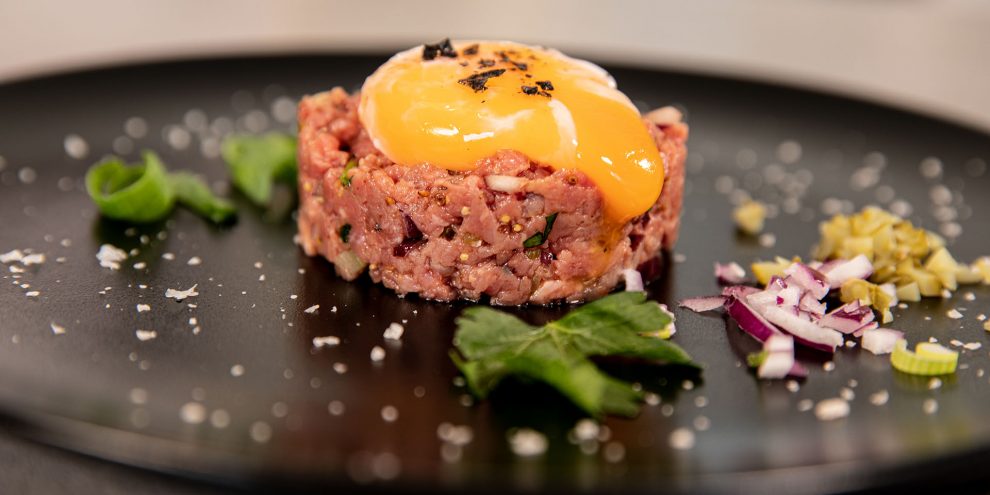 Nihon – Beef Tartare – the perfect egg